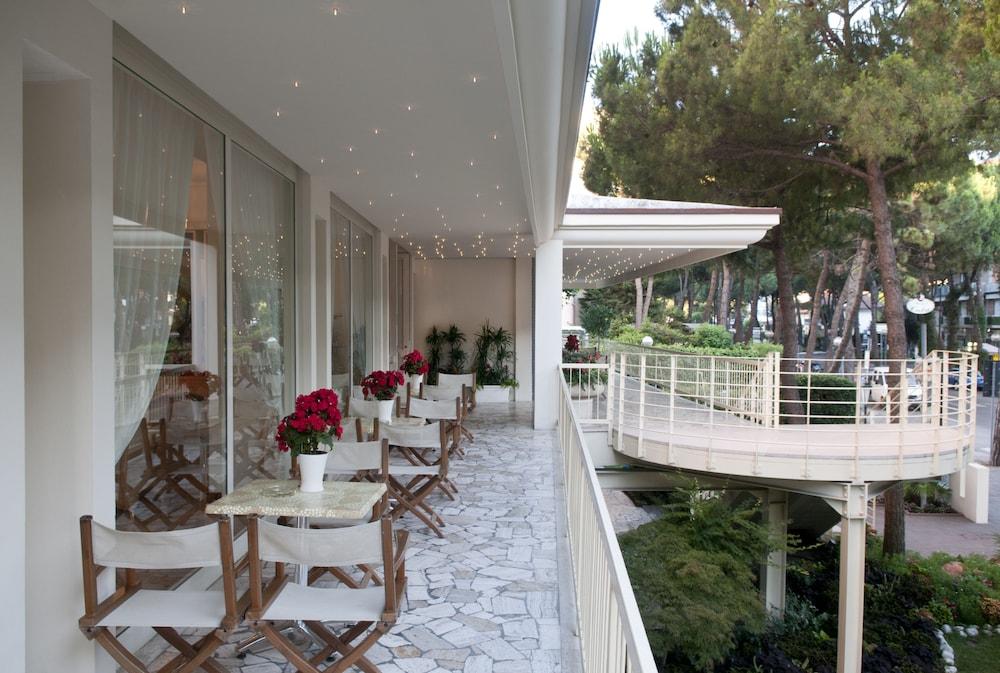 Hotel Doge Milano Marittima Exteriér fotografie