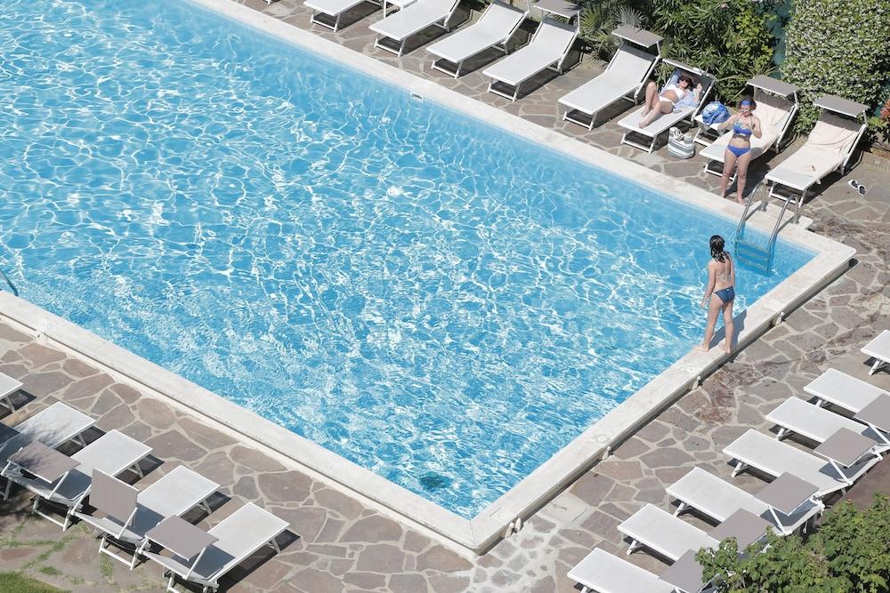 Hotel Doge Milano Marittima Exteriér fotografie