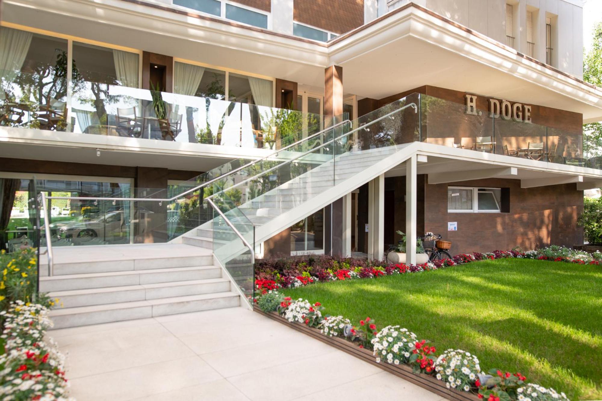 Hotel Doge Milano Marittima Exteriér fotografie