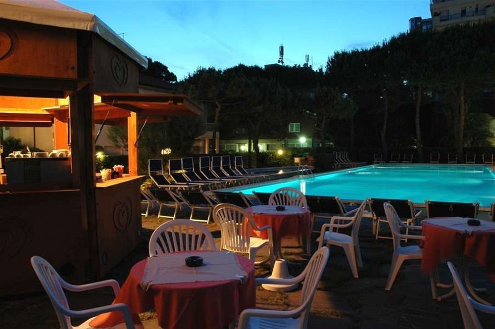 Hotel Doge Milano Marittima Exteriér fotografie